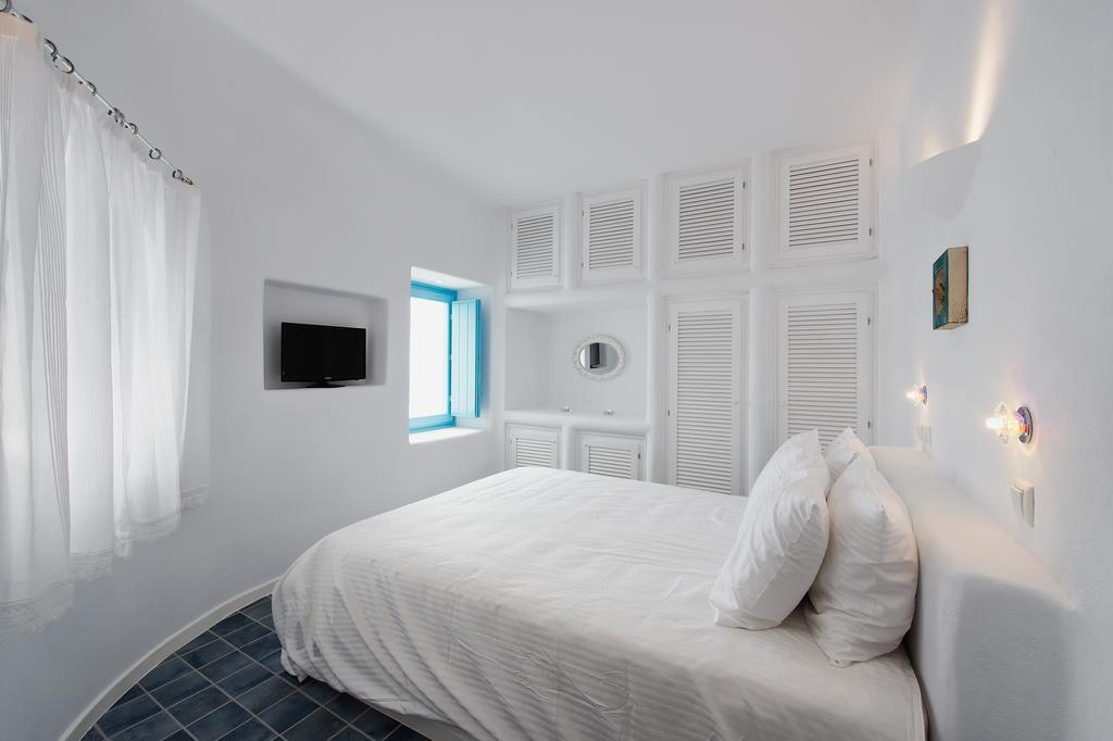 Ananda Suites 이메로비글리 객실 사진